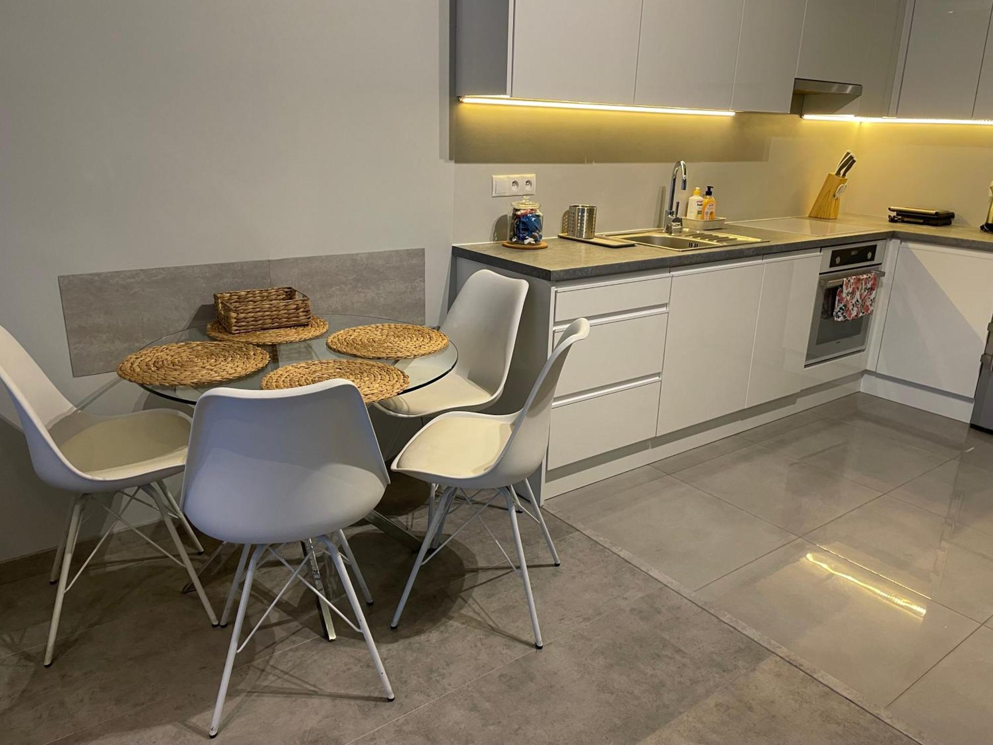 Wenecjanska Comfort Apartment, Free Parking, Self Check-In 24H 포즈난 외부 사진