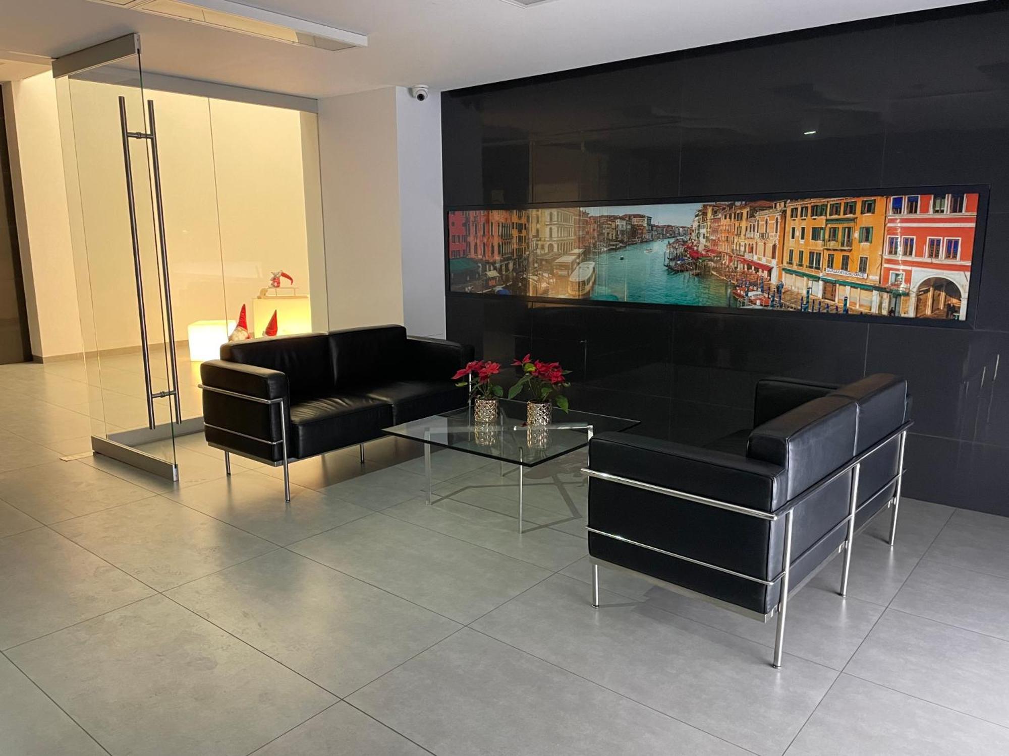 Wenecjanska Comfort Apartment, Free Parking, Self Check-In 24H 포즈난 외부 사진